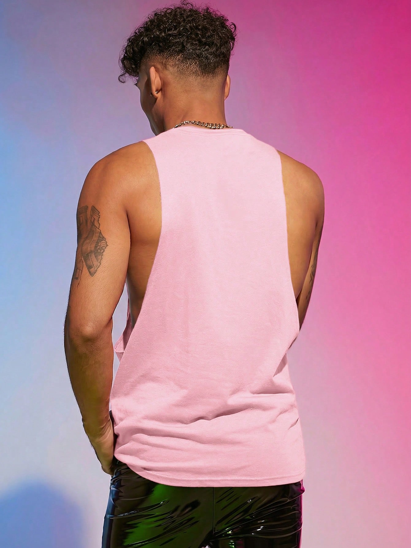 Men Solid Sleeveless Plain Tank Top