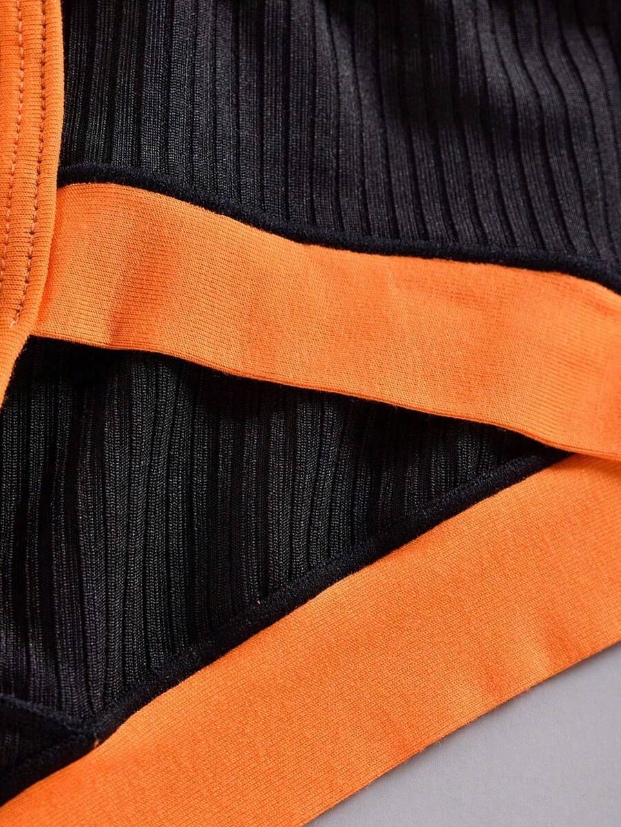 3-pack of men's sporty mid-rise briefs in multicolor featuring contrast binding and high stretch fabric.