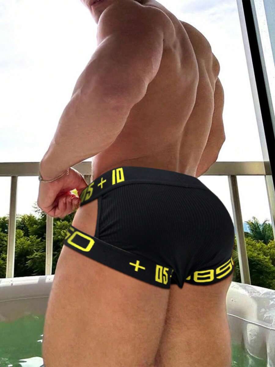 Men's low-rise side-cutout sport brief underwear made of high-stretch knitted cotton fabric
