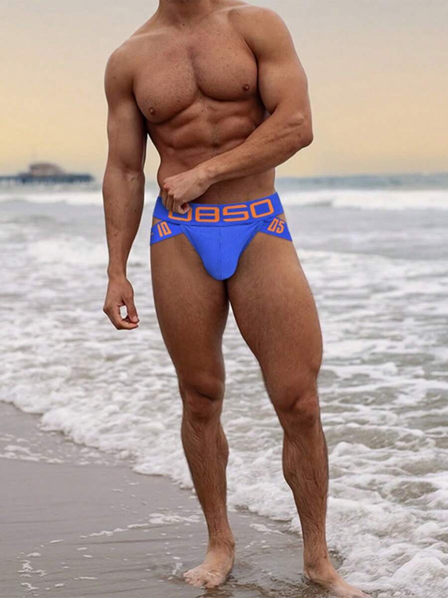 Men's low-rise side-cutout sport brief underwear made of high-stretch knitted cotton fabric