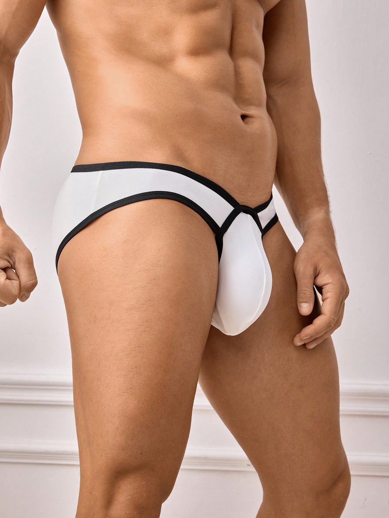 Men’s Lightweight Shorts With Contrast Trim Basic Style