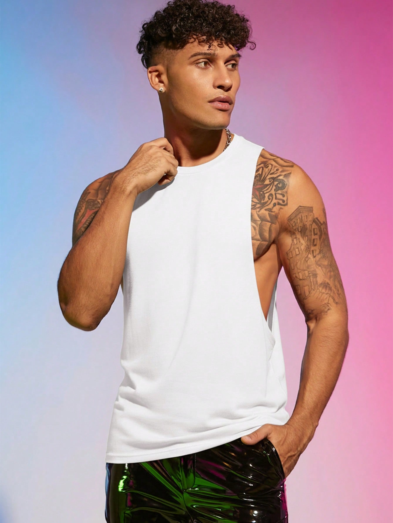 Men Solid Sleeveless Plain Tank Top
