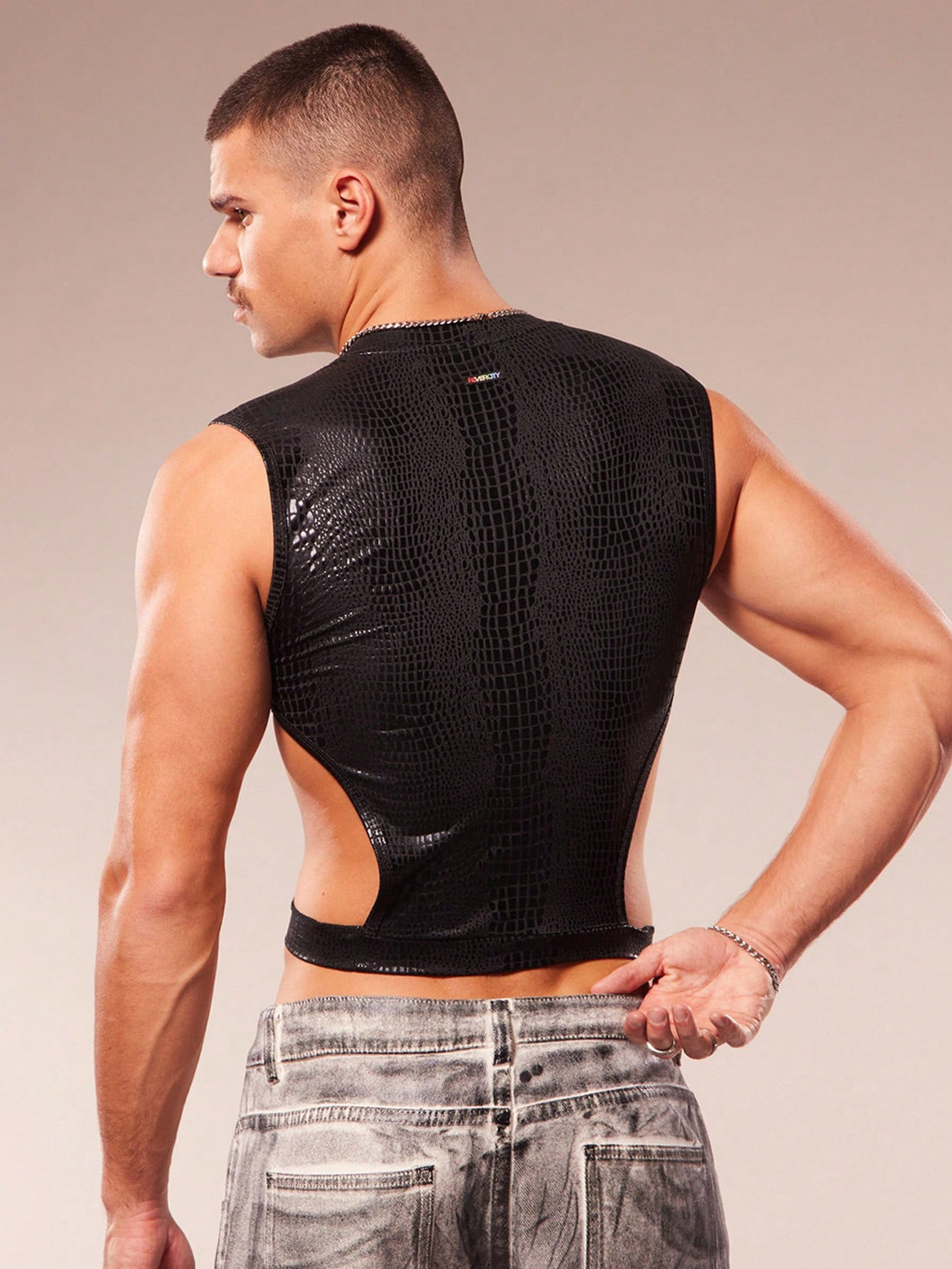 Men's Crew Neck Crocodile Embossed Cutout Sleeveless Top