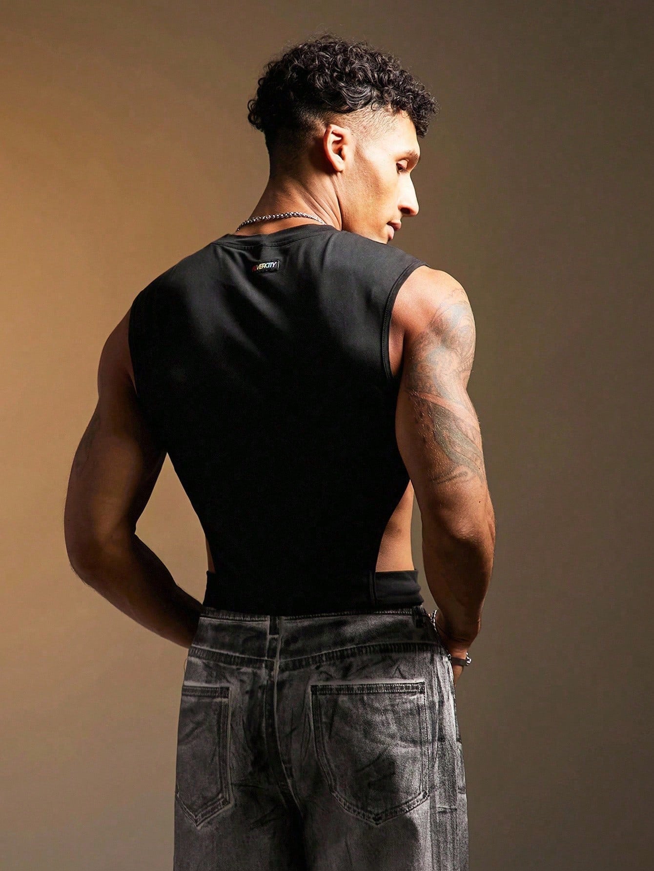 Men's Solid Color Round Neck Side Hollow Out Slim Fit Tank Top
