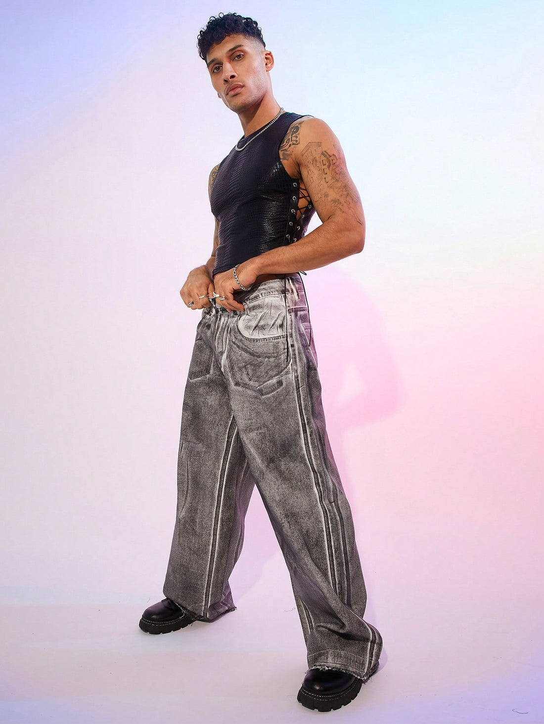 Men's Crocodile Embossed Criss-Cross Sleeveless Tank Top