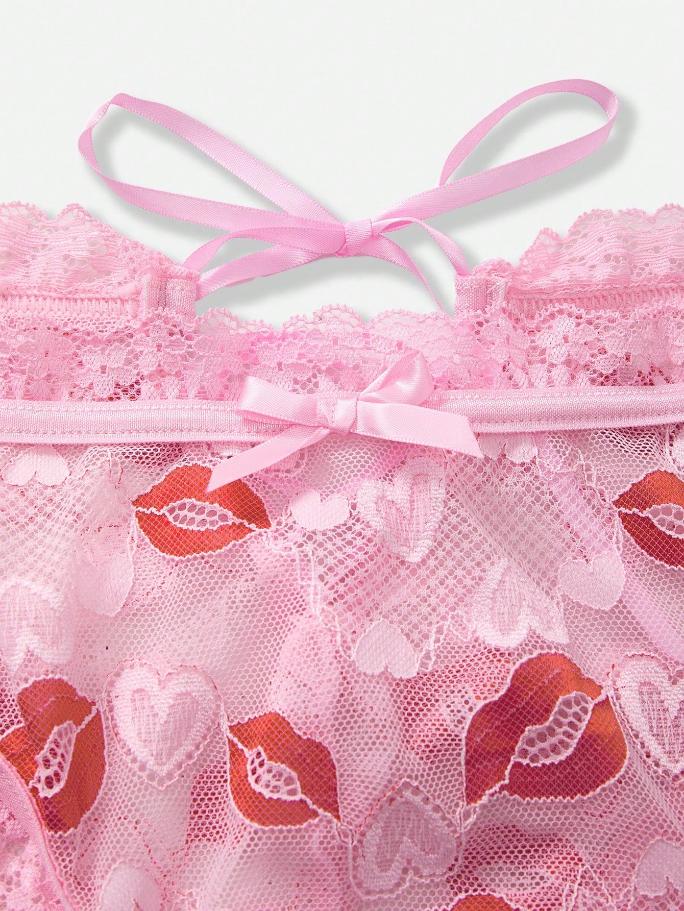 Men’s Casual Shorts With Bow Detail And Lip Print Lace