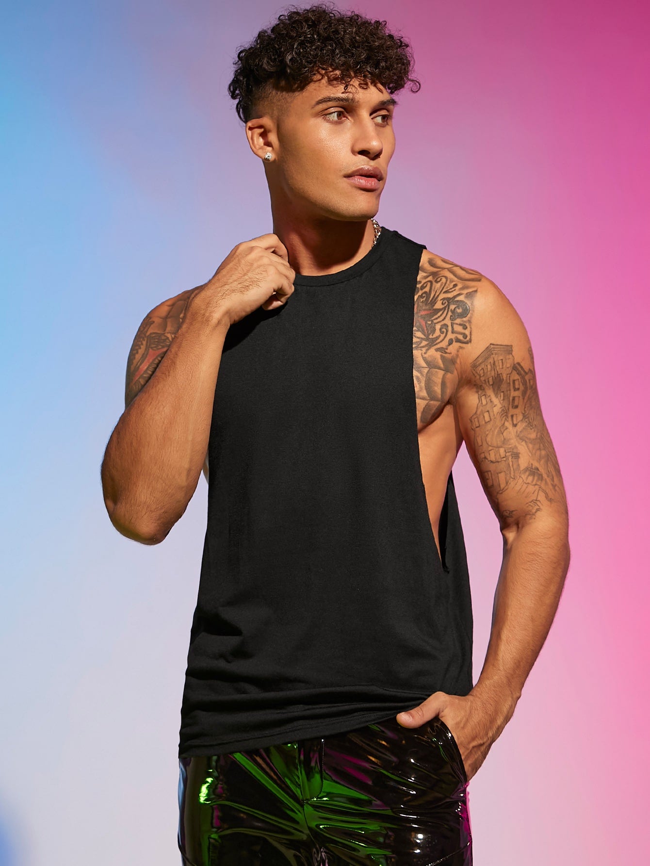 Men Solid Sleeveless Plain Tank Top