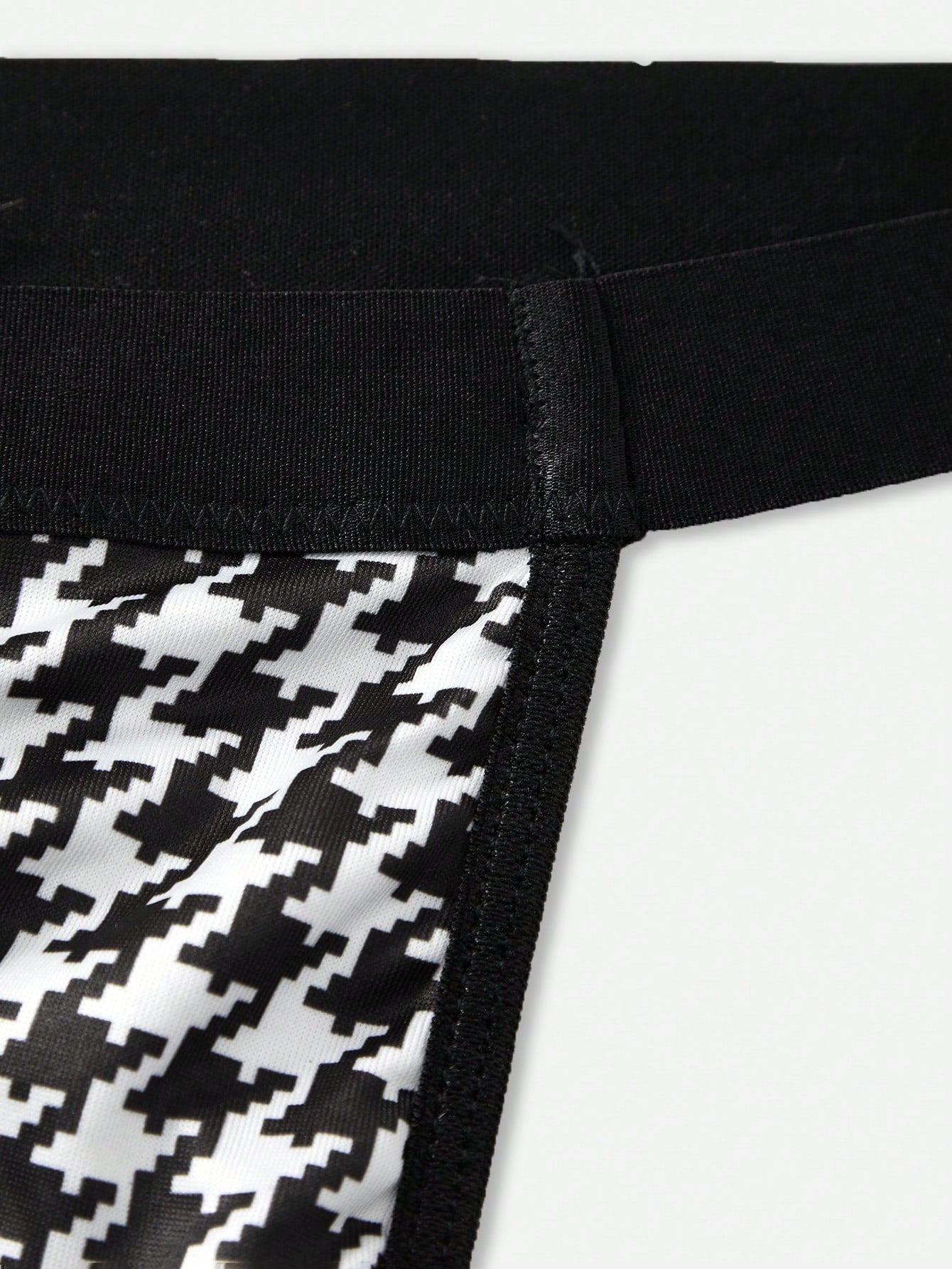 Men’s Casual Shorts Houndstooth Print Black And White Style