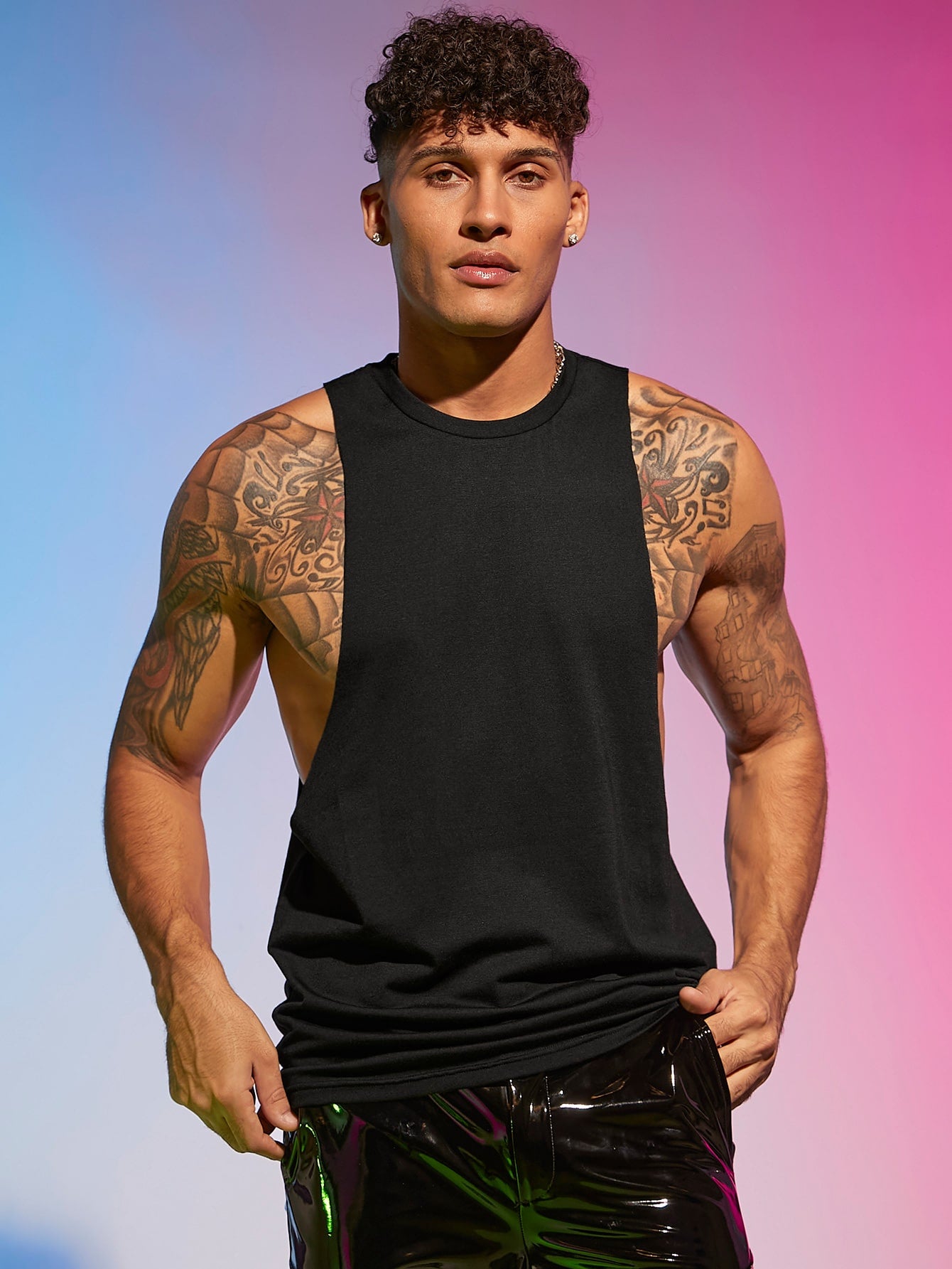 Men Solid Sleeveless Plain Tank Top