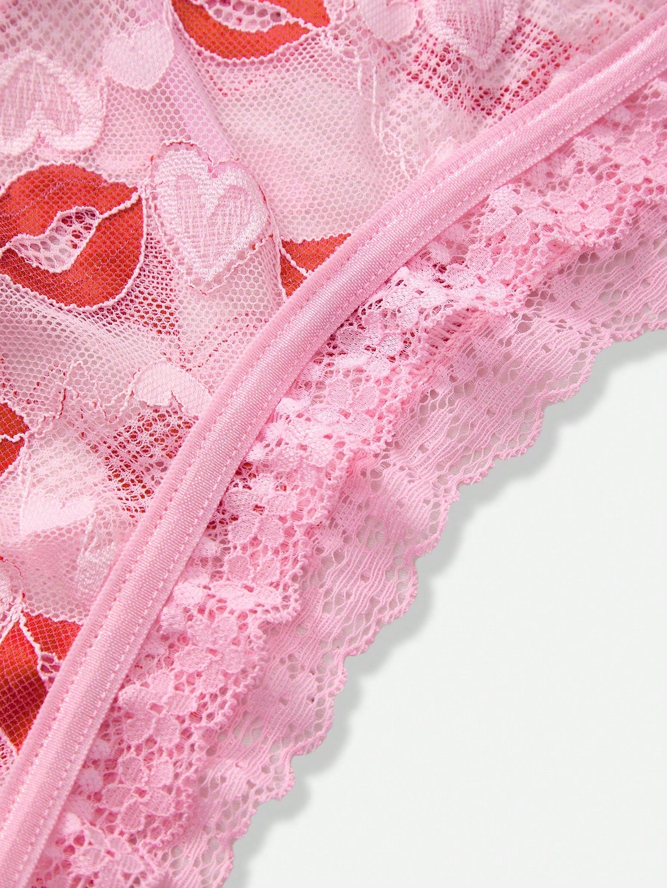 Men’s Casual Shorts With Bow Detail And Lip Print Lace
