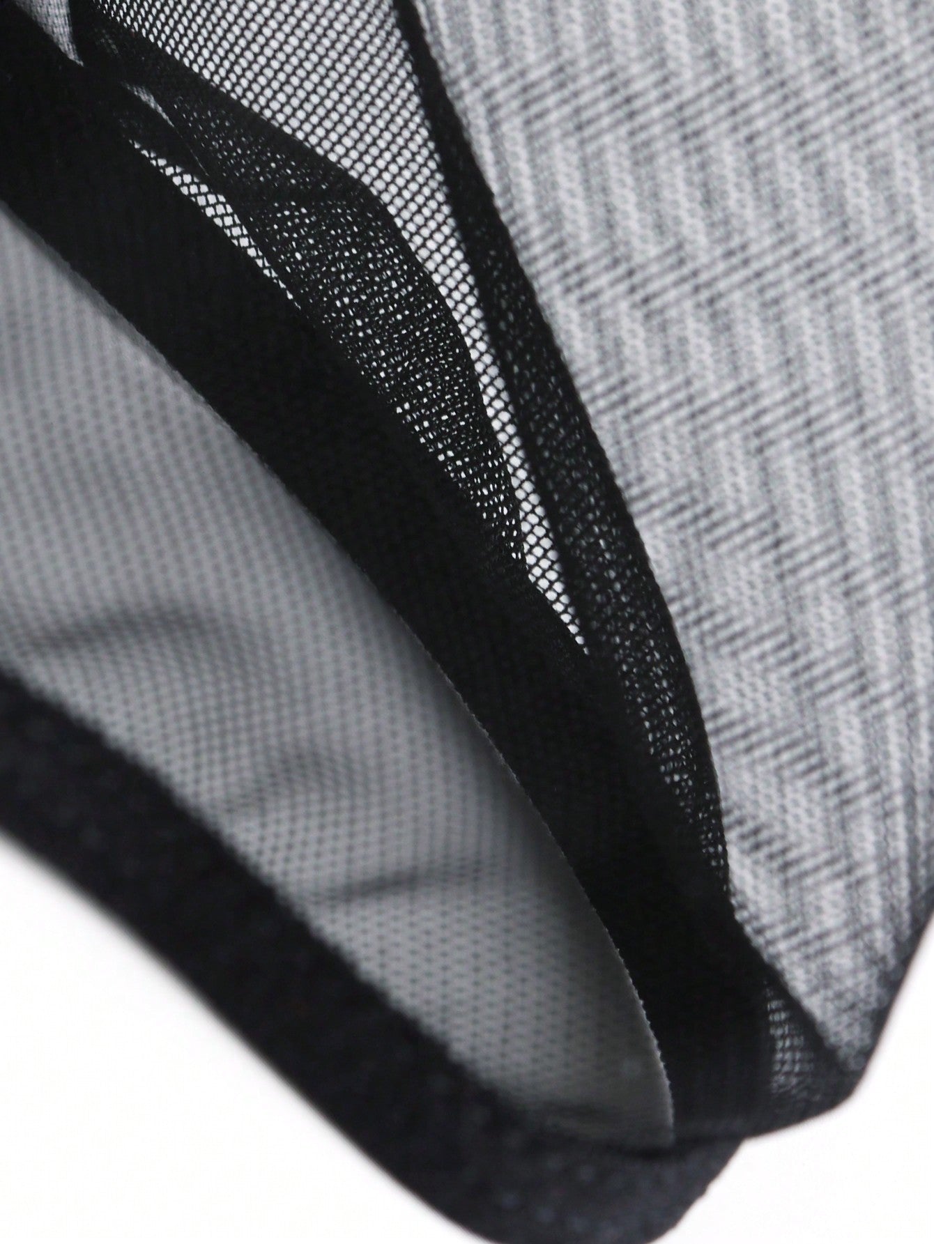 Men’s Casual Shorts With Triangle Cut Minimal Style