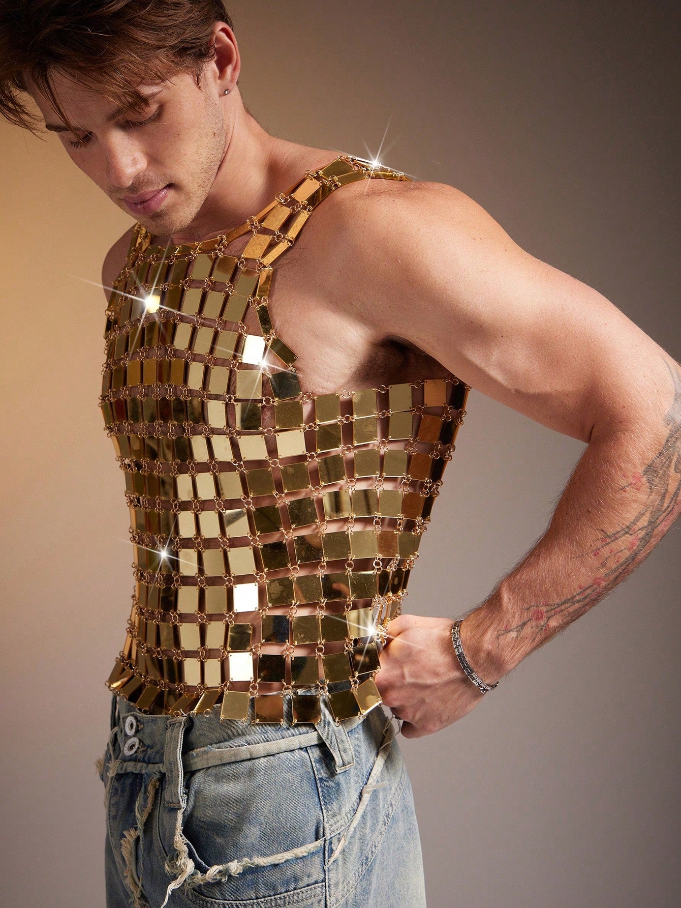 Men's Hollow-Out Back Chain Detail Tank Top