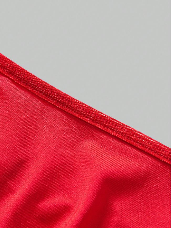 Men’s Lightweight Shorts With Chain Detail Minimal Style