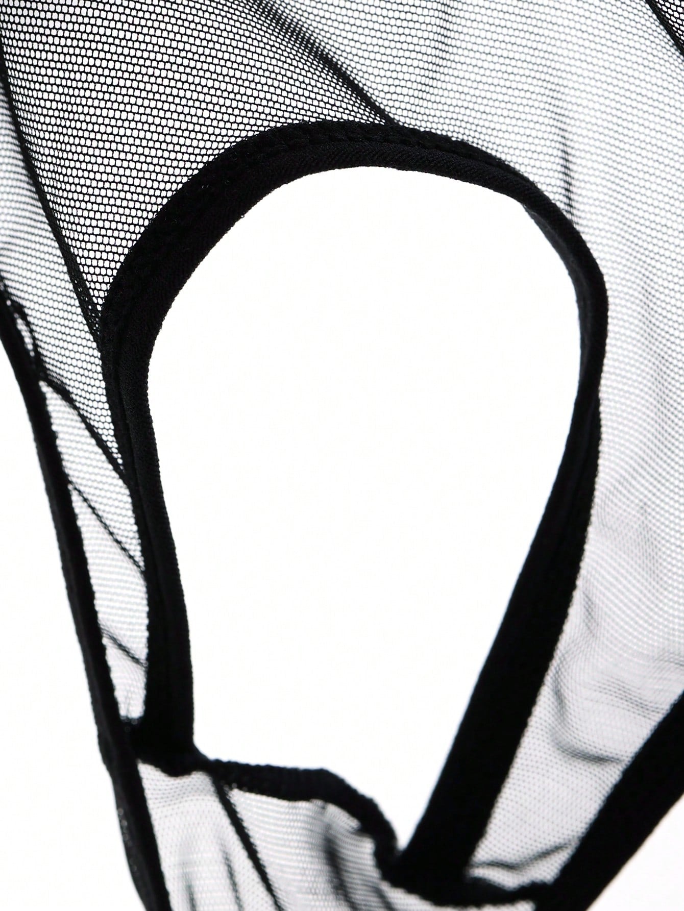 Men’s Casual Shorts With Triangle Cut Minimal Style