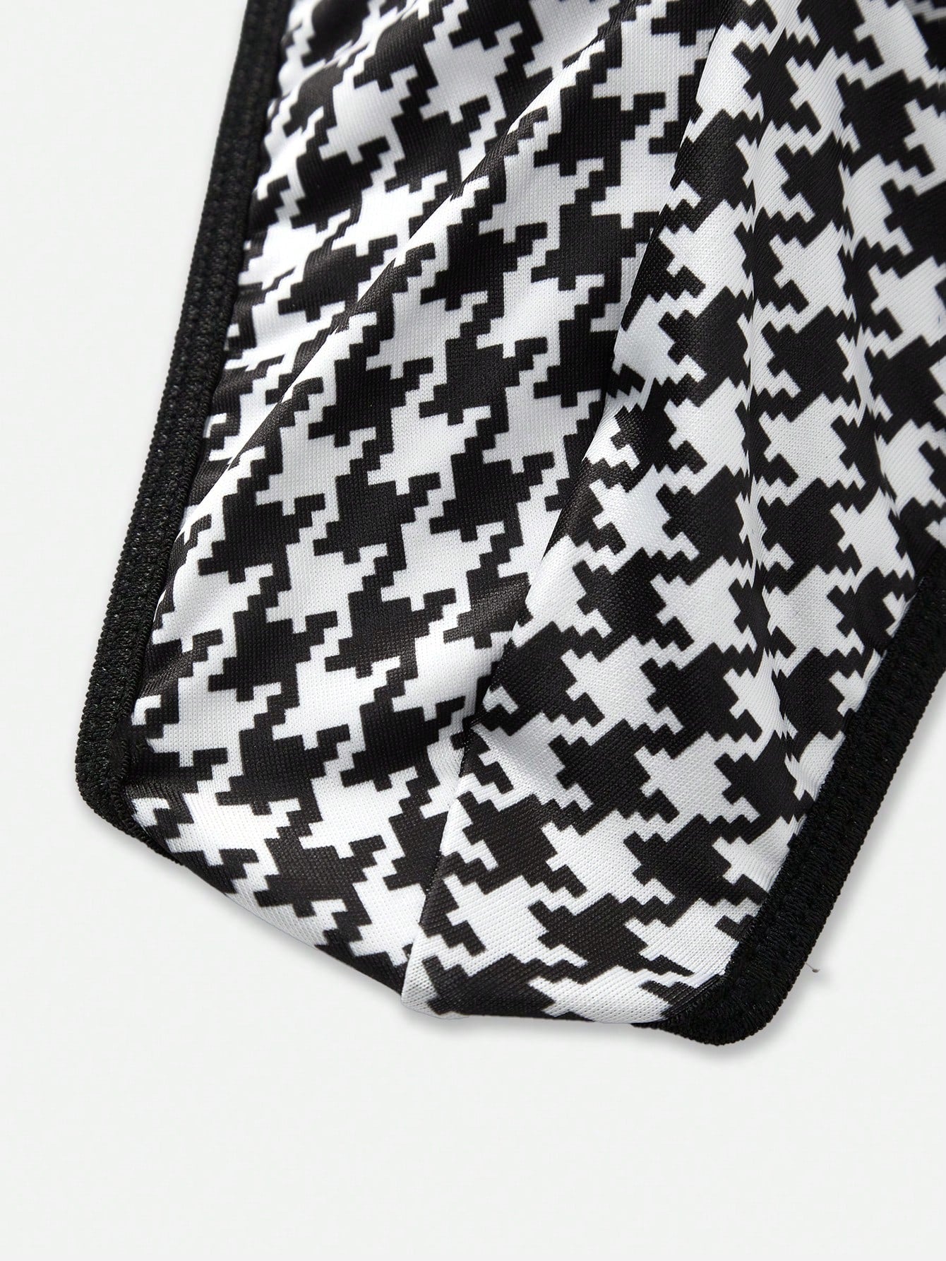 Men’s Casual Shorts Houndstooth Print Black And White Style