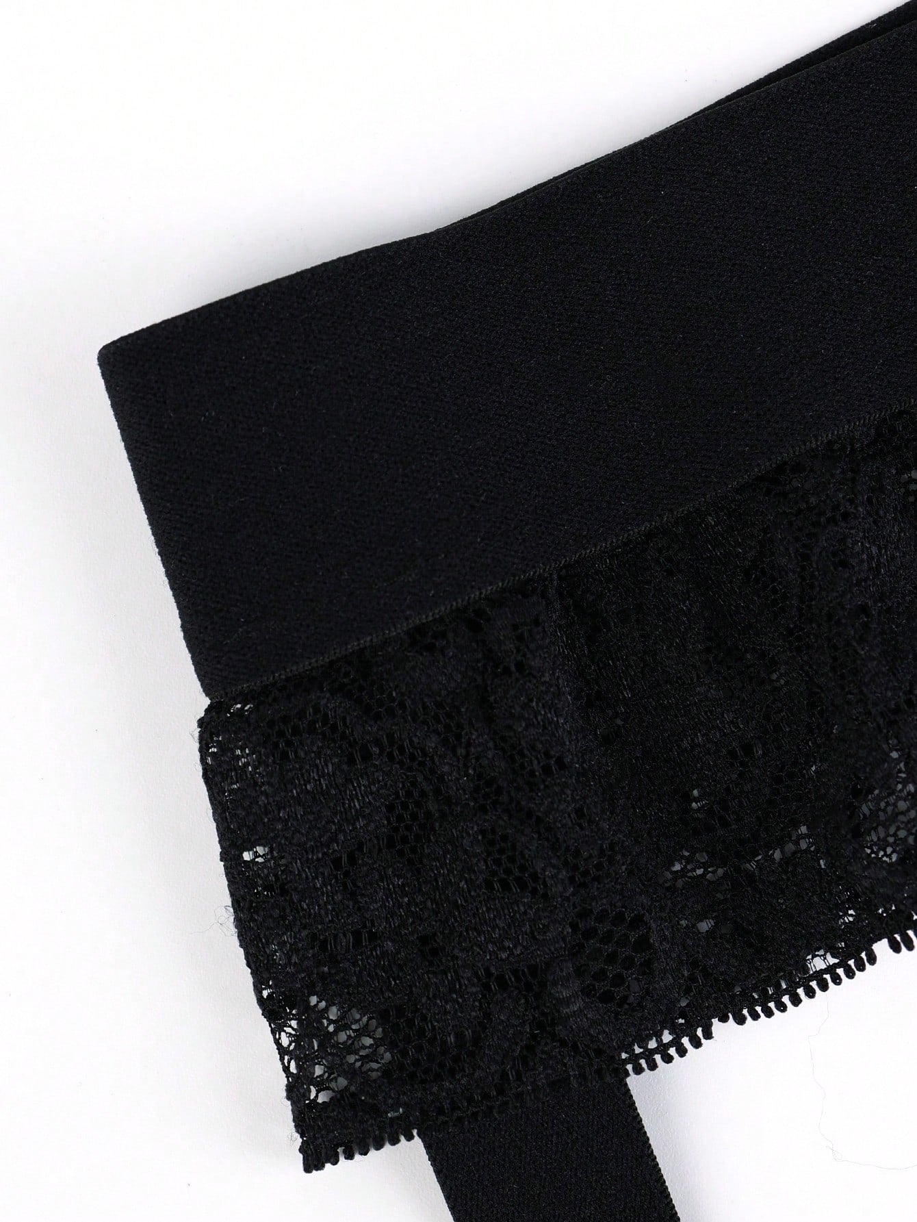 Men’s Lightweight Shorts In Black With Contrast Trim Design