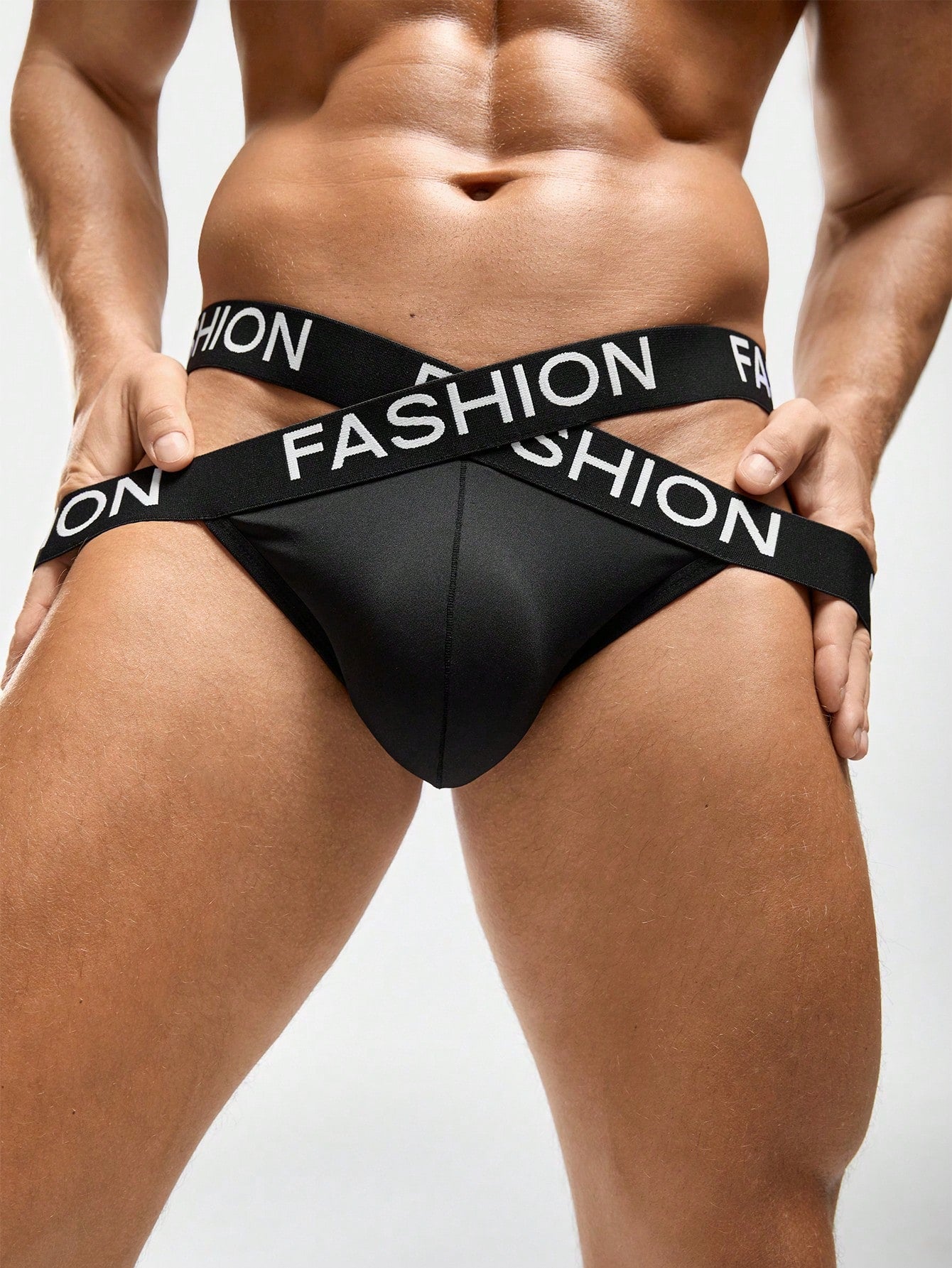 Men’s Casual Shorts With Knitted Letter Waist Detail