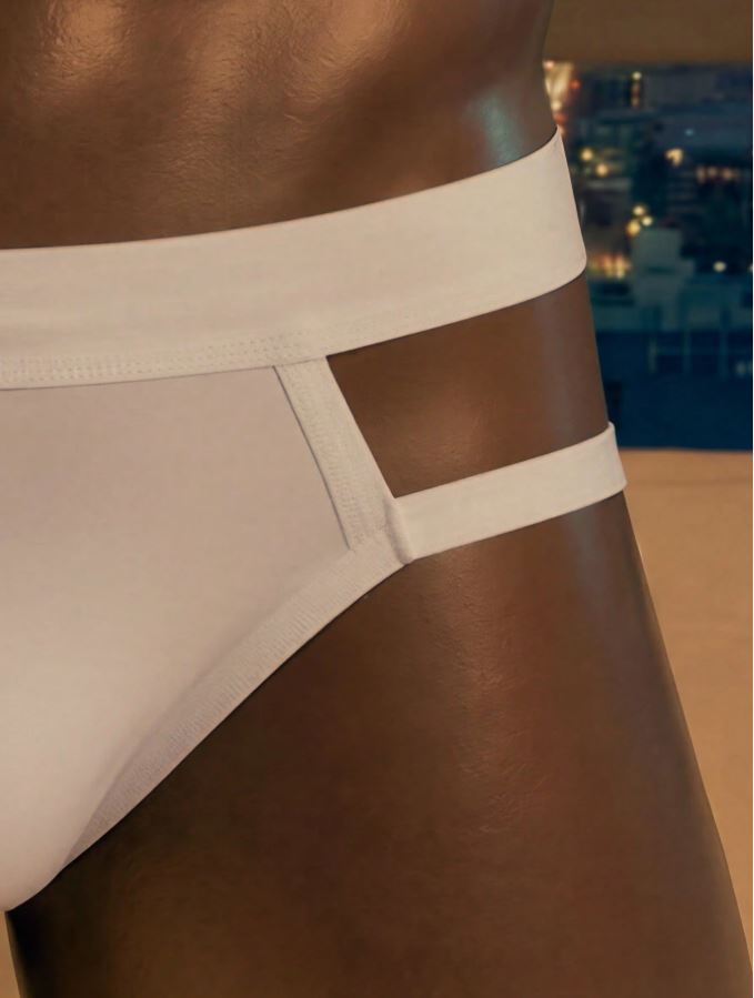 Men’s Casual Shorts In Solid Color With Vent Cut Design